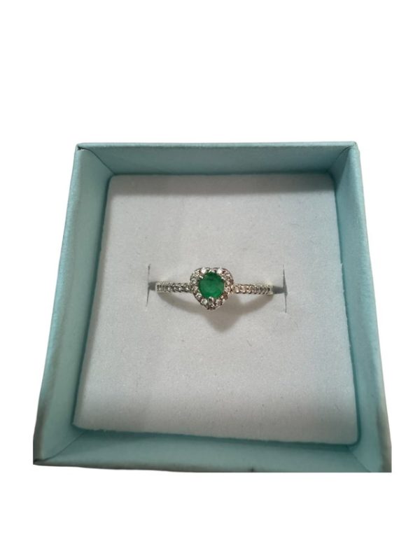 ANILLO CORAZON CON ESMERALDA NATURAL